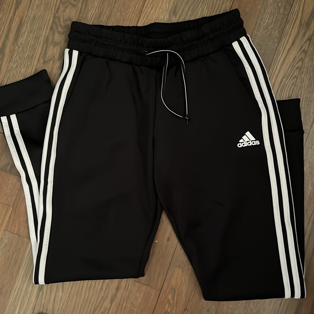 Adidas joggers size S - Picture 4 of 4
